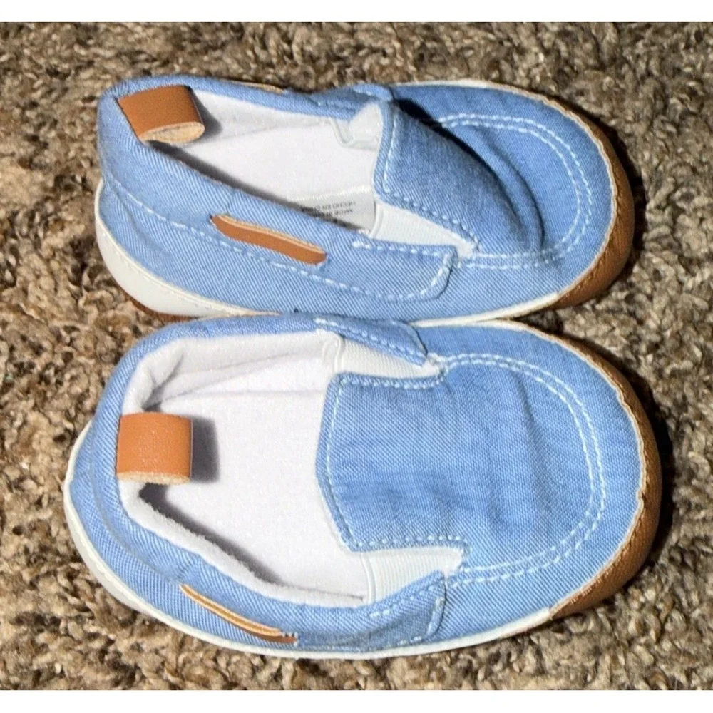 Target Baby Boy Light Blue Corduroy Soft Sole Slip On Dress Shoes  0-6 Months